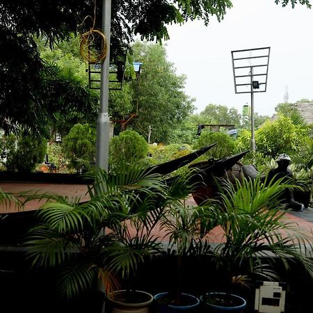 Panchobon Art Resort Shānti Niketan Extérieur photo