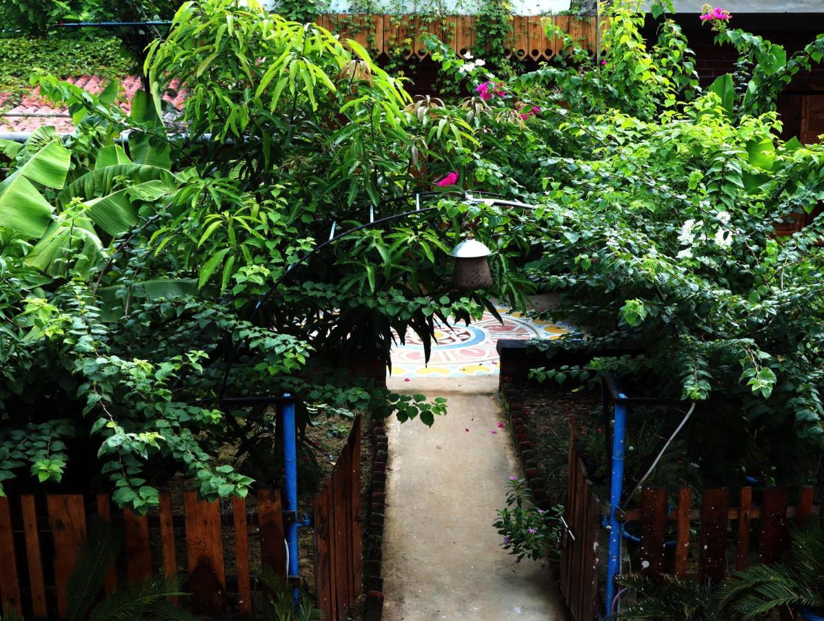 Panchobon Art Resort Shānti Niketan Extérieur photo