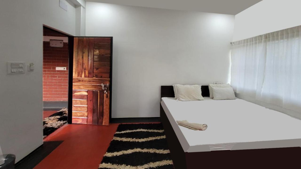 Panchobon Art Resort Shānti Niketan Extérieur photo