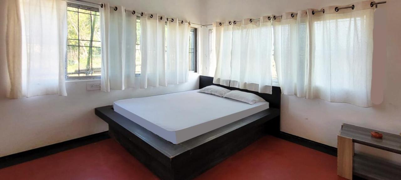 Panchobon Art Resort Shānti Niketan Extérieur photo
